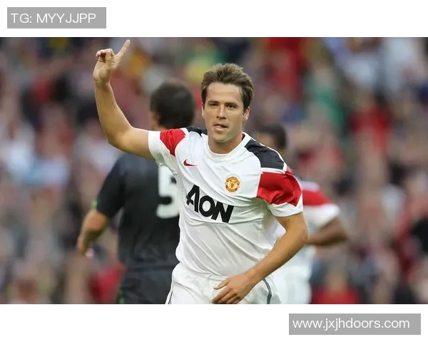 足球明星齐聚看秀视频软件引领时尚潮流精彩瞬间回顾与分析